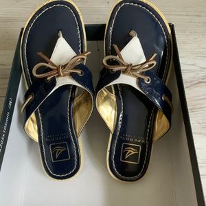 Sperry Thong Sandals Navy and White 6 Med